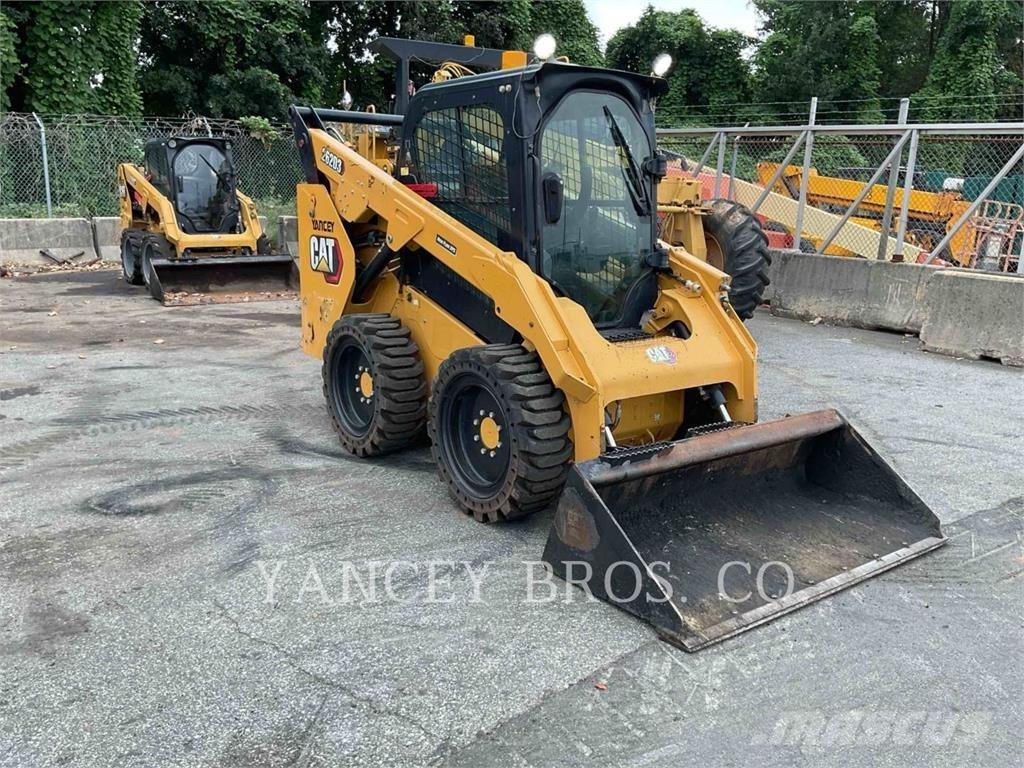 CAT 262D3 Міні-навантажувачі