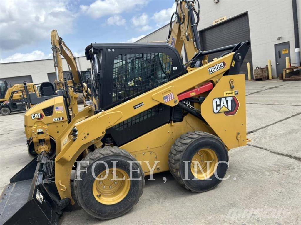 CAT 262D3 Міні-навантажувачі