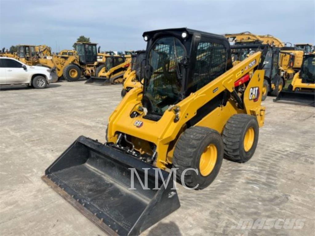 CAT 262D3 Міні-навантажувачі