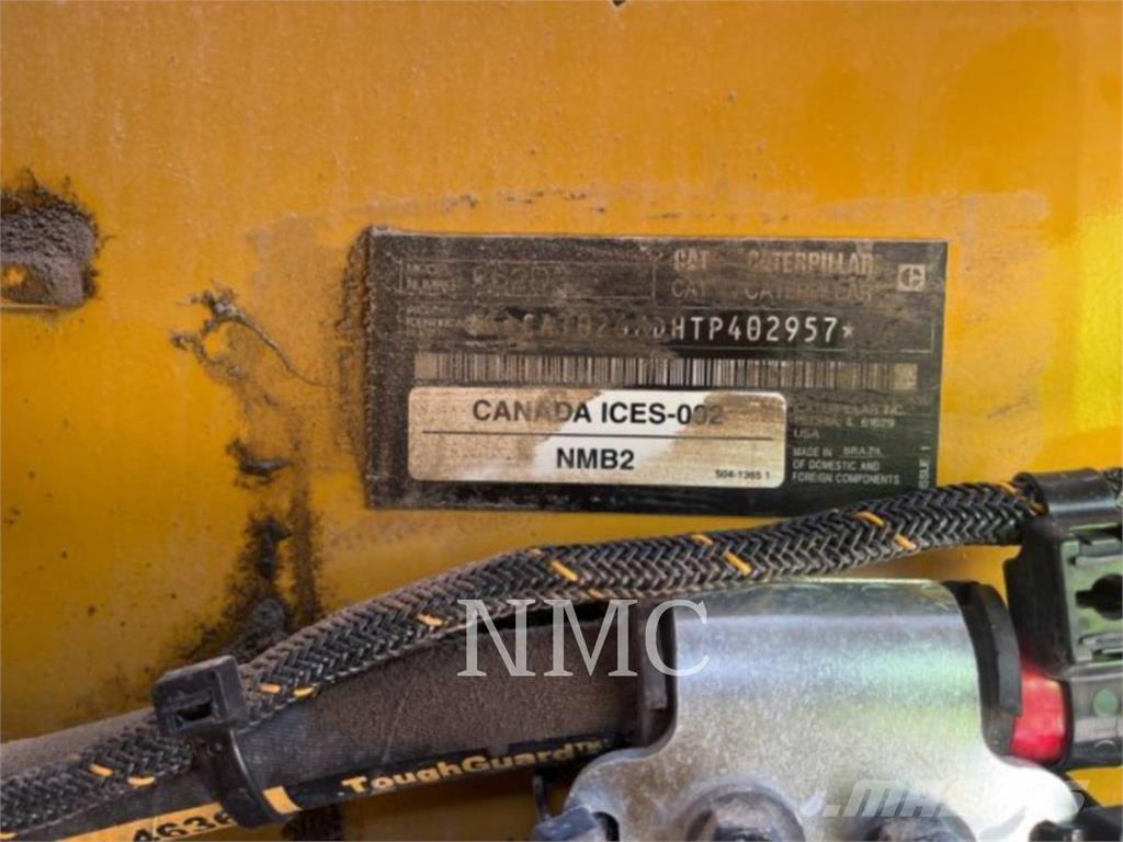 CAT 262D3 Міні-навантажувачі
