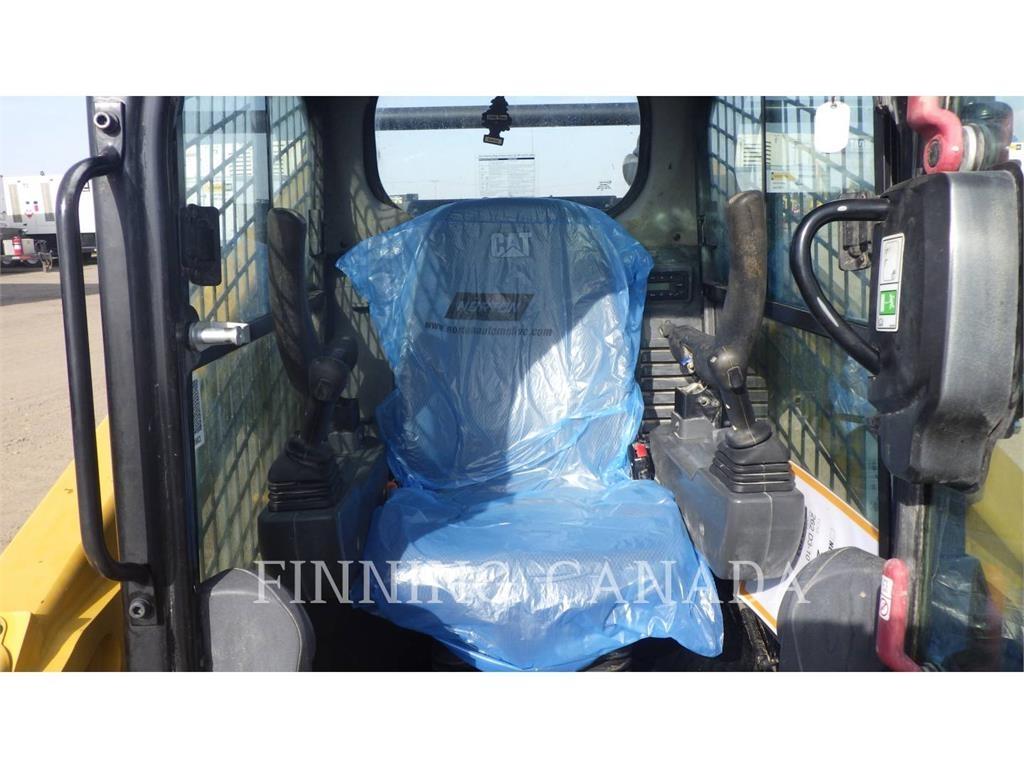 CAT 262D3 Міні-навантажувачі