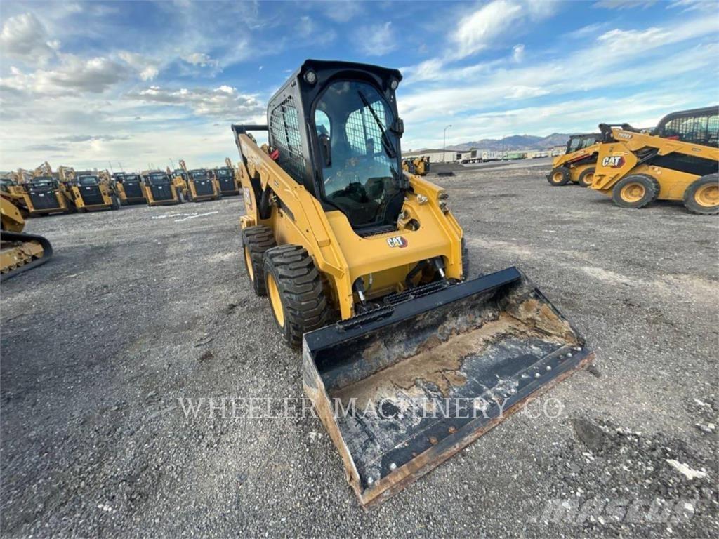 CAT 262D3 C3H2 Міні-навантажувачі