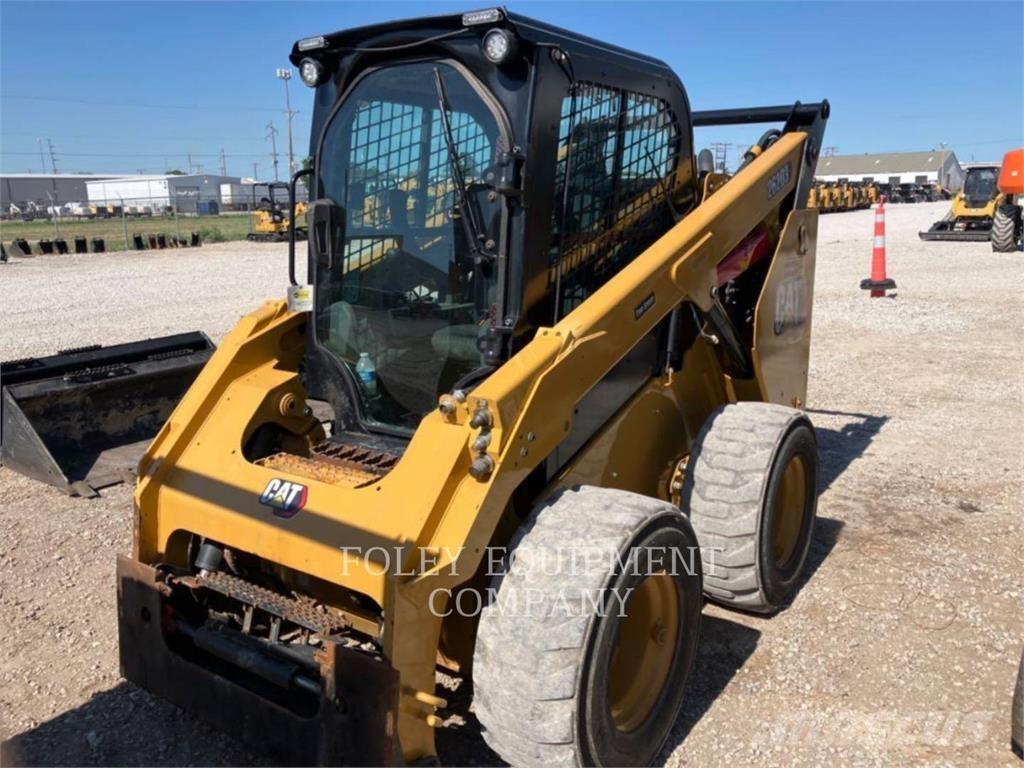 CAT 262D3STD2C Міні-навантажувачі