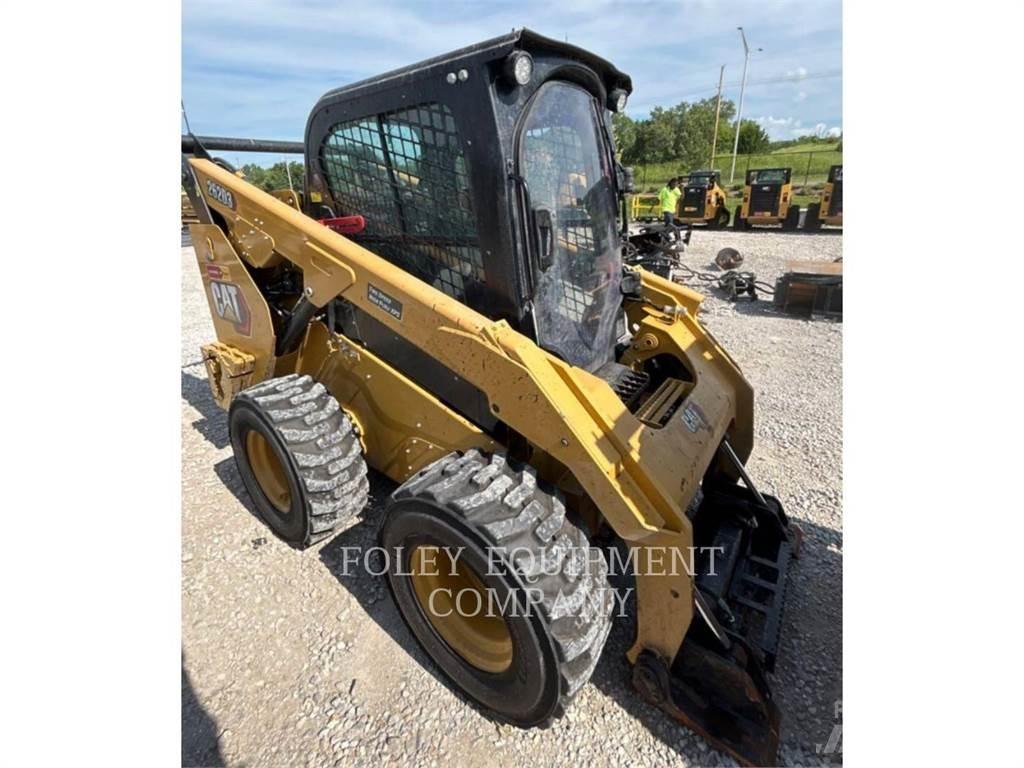 CAT 262D3XPS2C Міні-навантажувачі