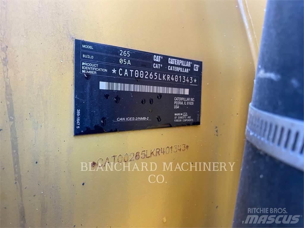 CAT 265 Гусеничні вантажники