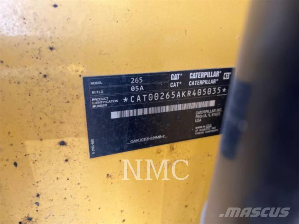 CAT 265-05 Гусеничні вантажники