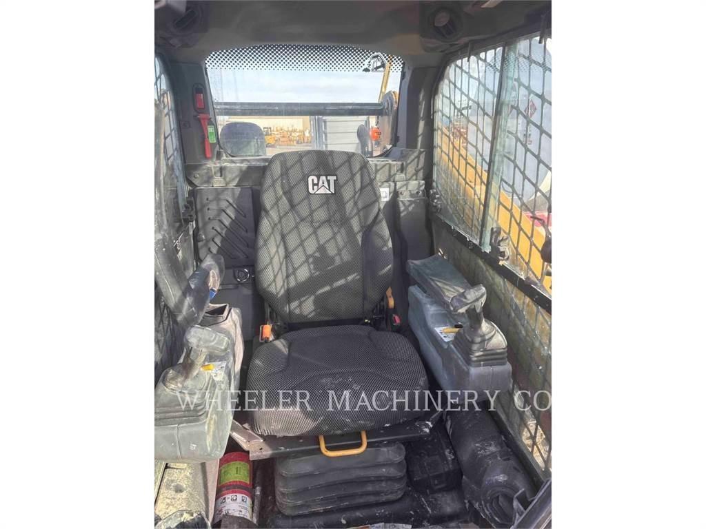 CAT 265 C3H2 Гусеничні вантажники