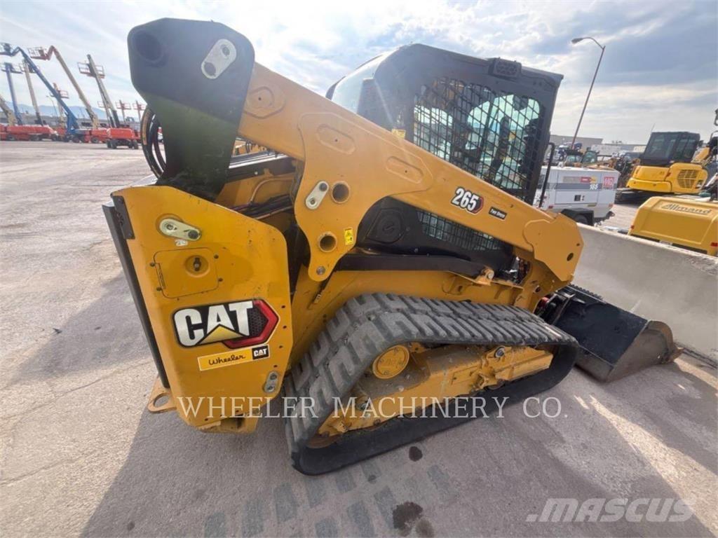 CAT 265 C3H2 Гусеничні вантажники