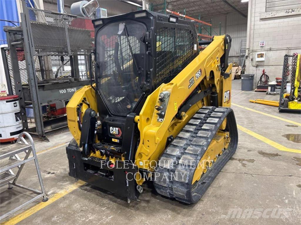 CAT 26505SC Міні-навантажувачі