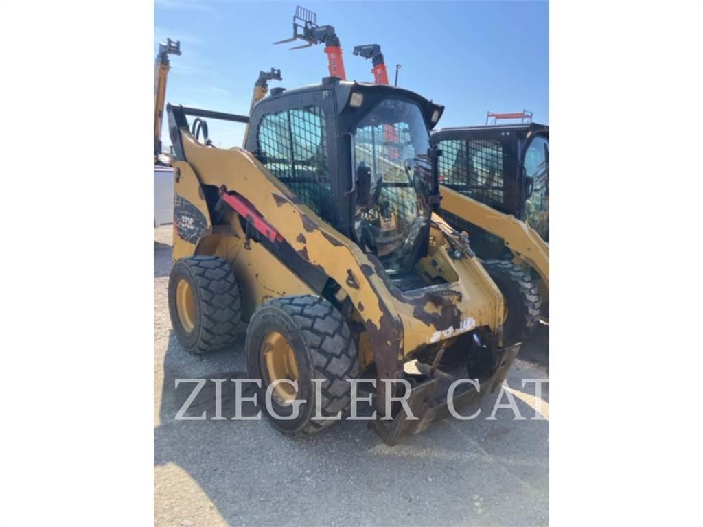 CAT 272C Міні-навантажувачі
