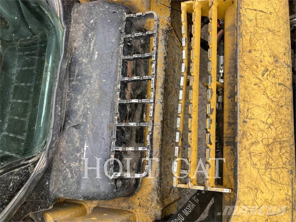 CAT 272D CAB Фронтальні навантажувачі