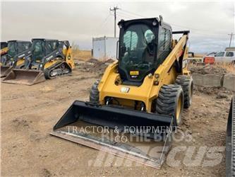 CAT 272D2 Міні-навантажувачі
