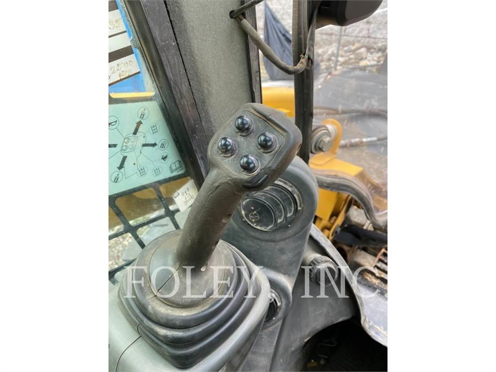 CAT 272D2 Міні-навантажувачі