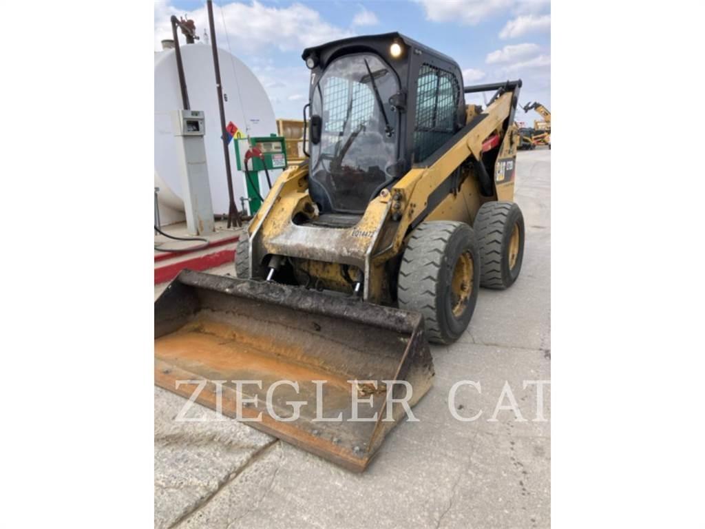 CAT 272D2 Міні-навантажувачі