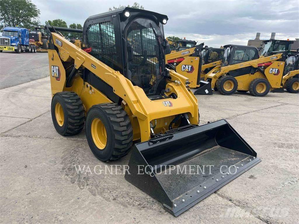 CAT 272D3 Міні-навантажувачі