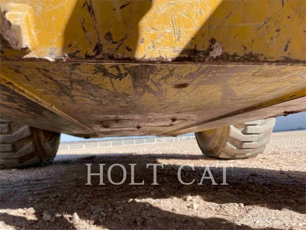 CAT 272D3 Міні-навантажувачі
