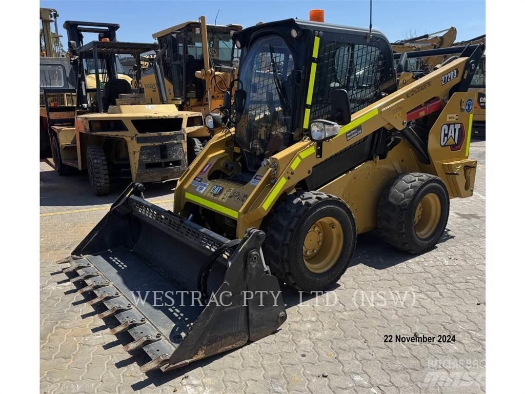 CAT 272D3 Міні-навантажувачі