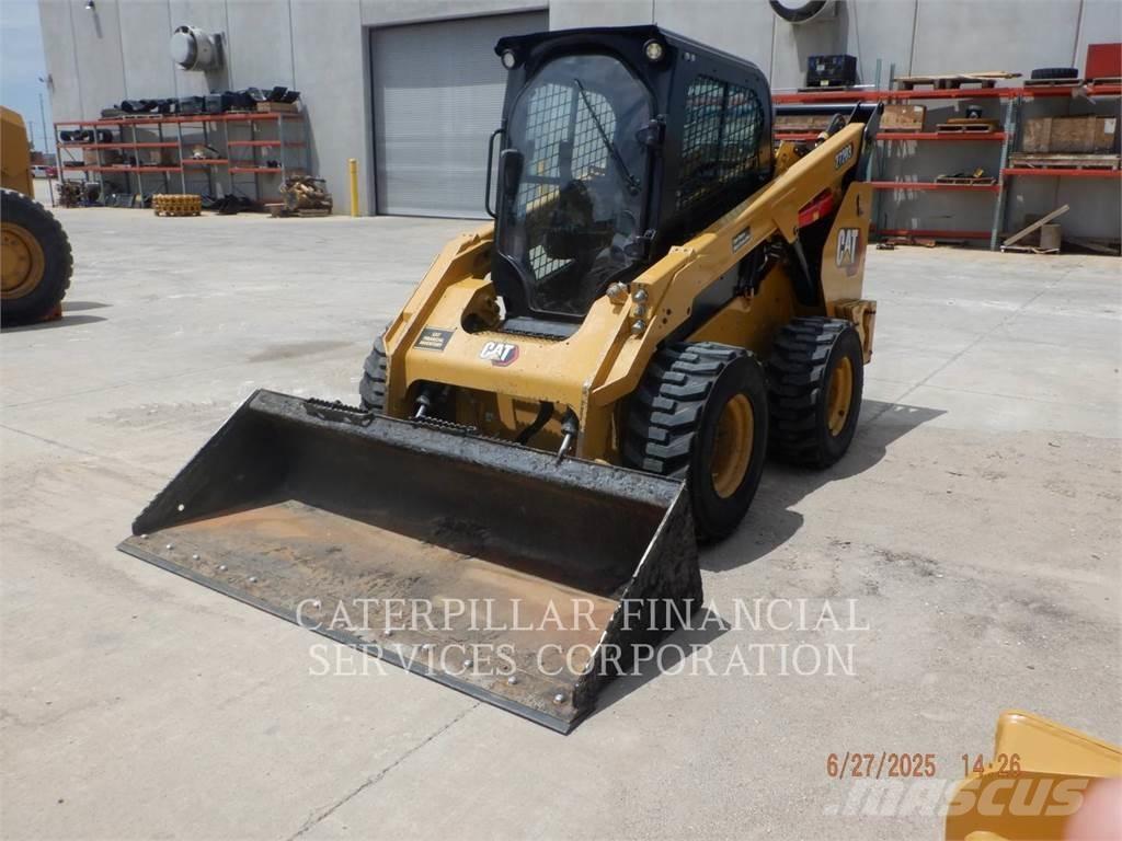 CAT 272D3 Міні-навантажувачі