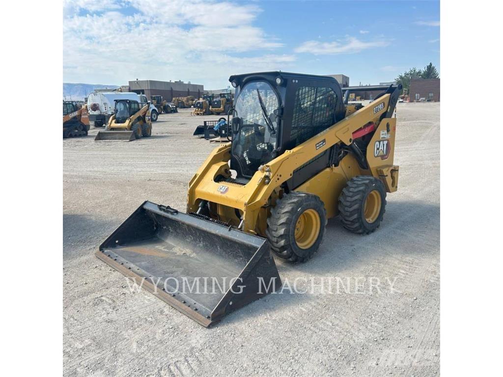 CAT 272D3 Міні-навантажувачі