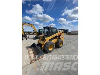 CAT 272D3XE Міні-навантажувачі