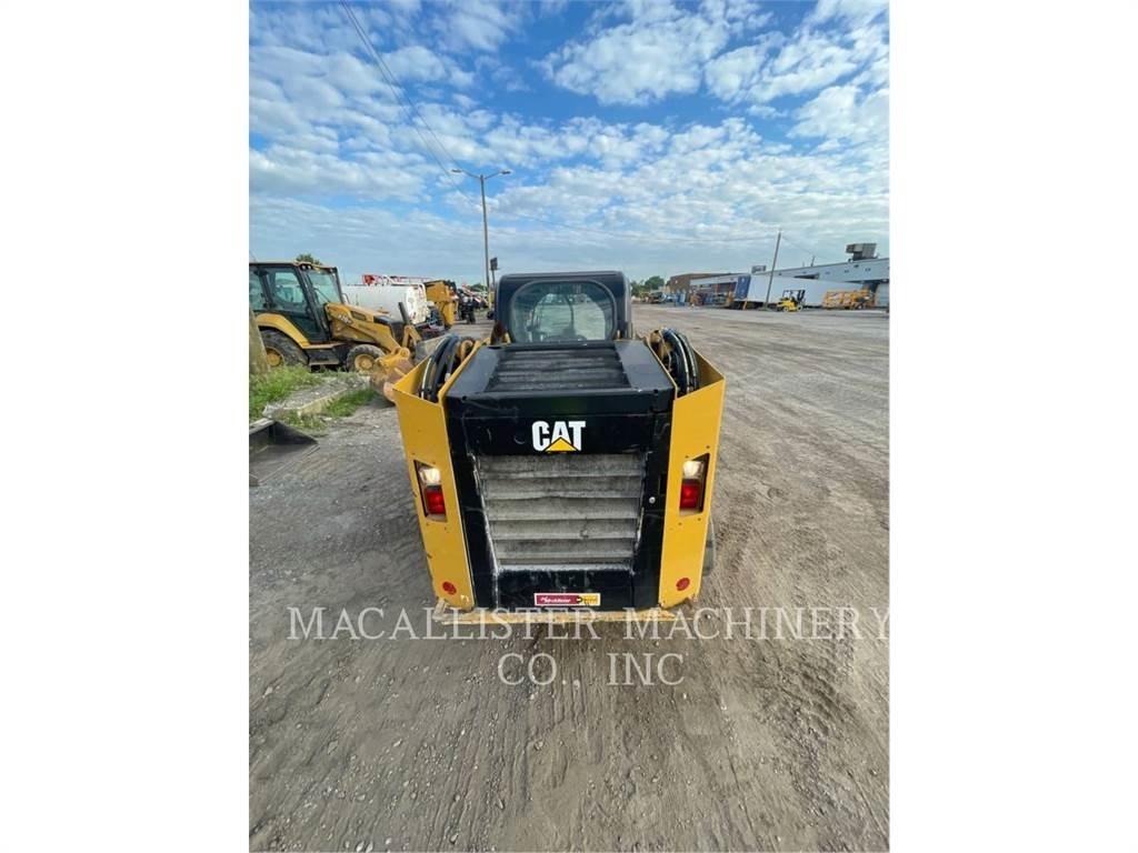 CAT 279D Гусеничні вантажники
