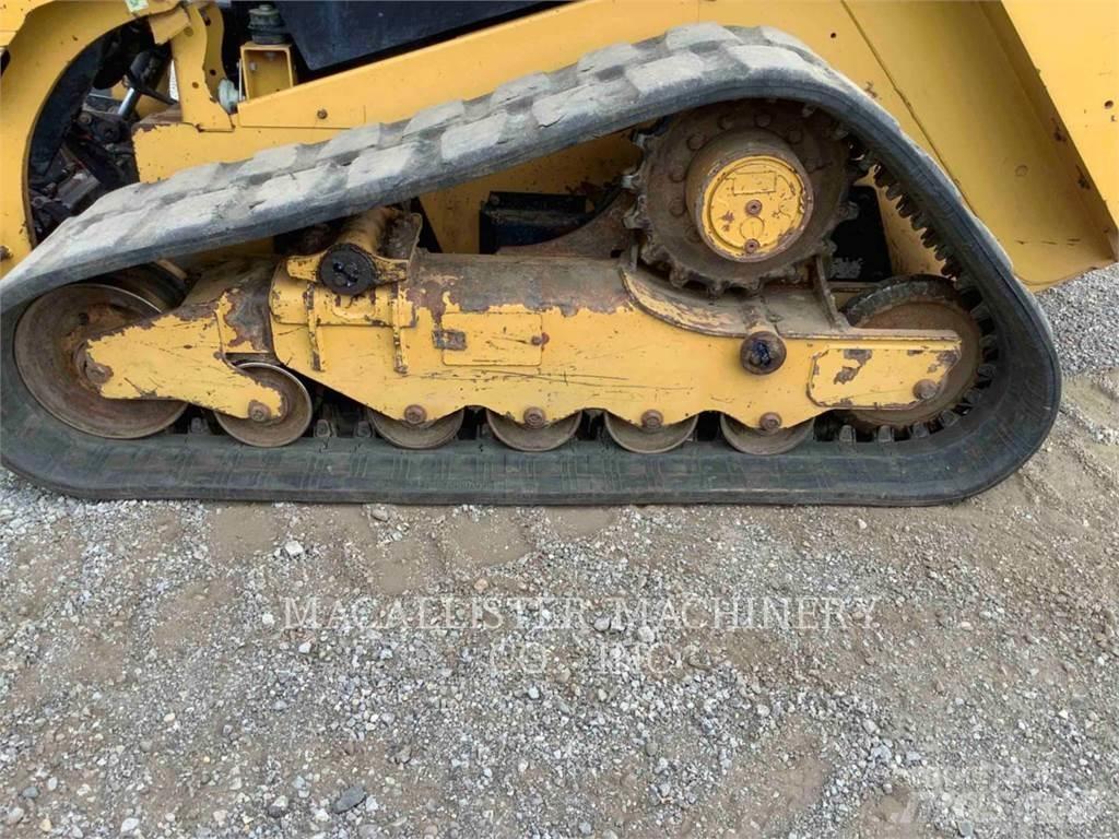 CAT 279D Гусеничні вантажники