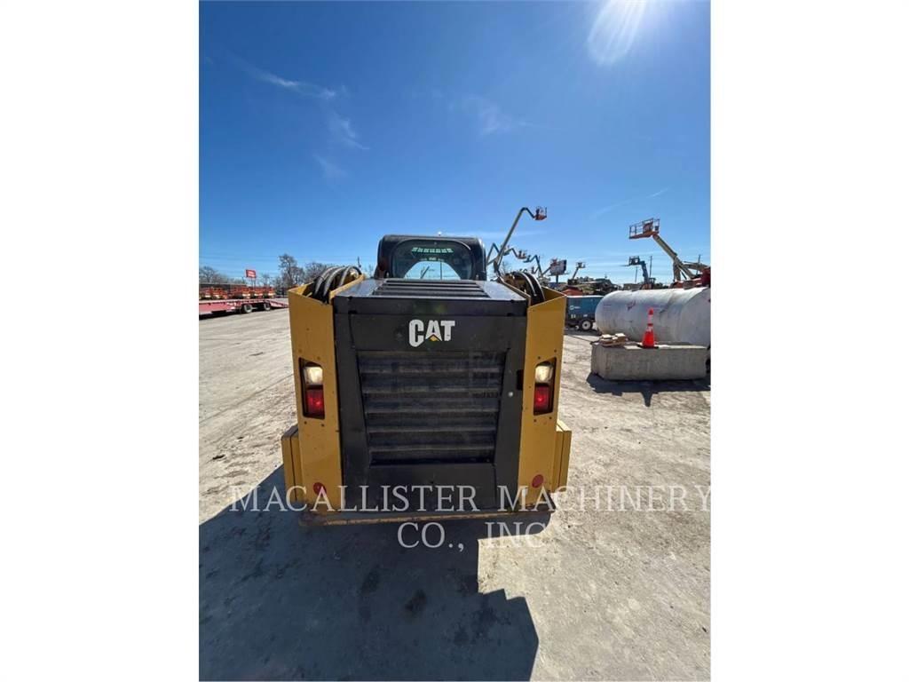 CAT 279D Гусеничні вантажники