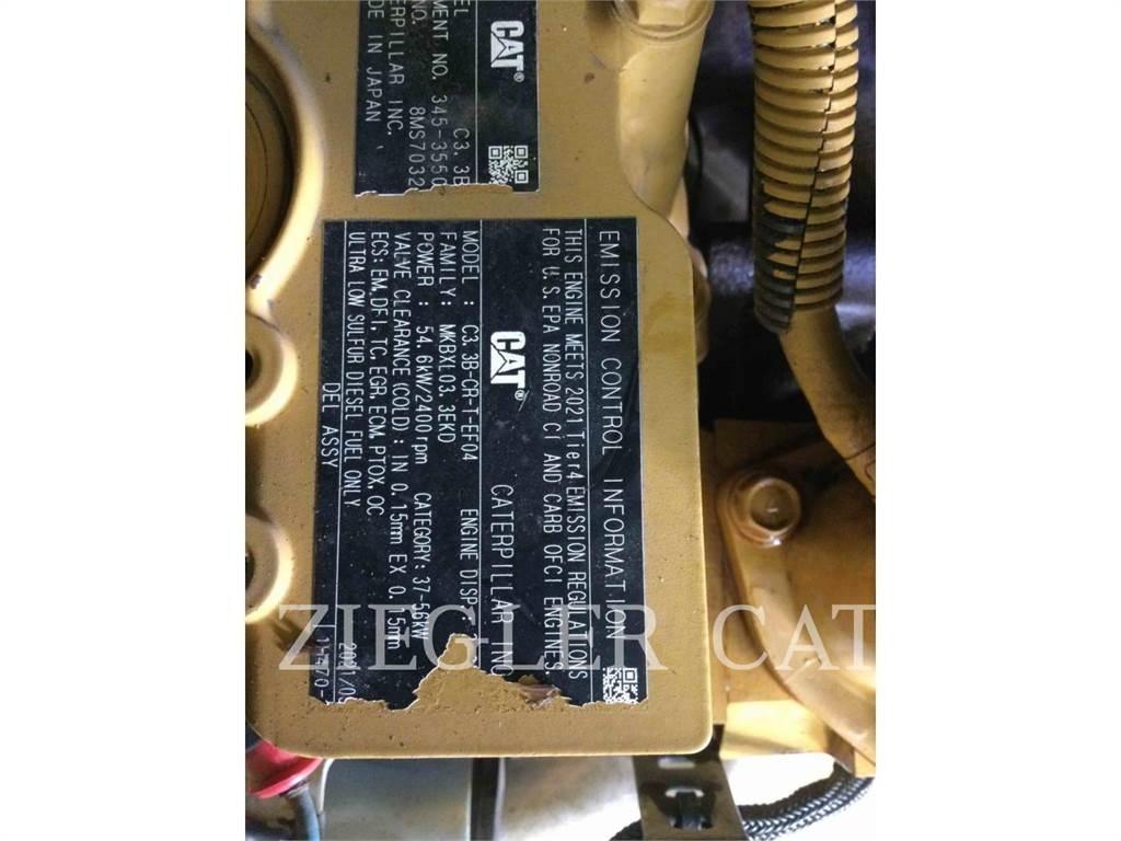 CAT 279D3 Гусеничні вантажники