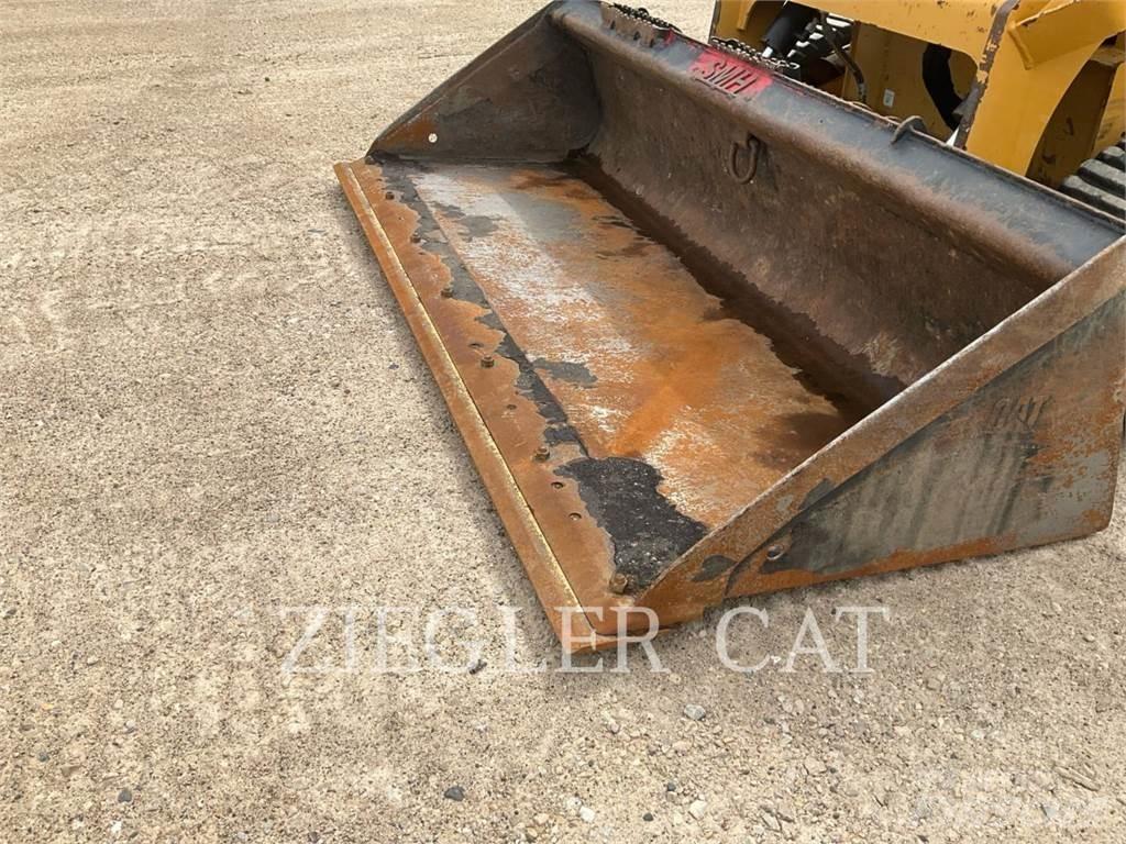 CAT 279D3 Гусеничні вантажники