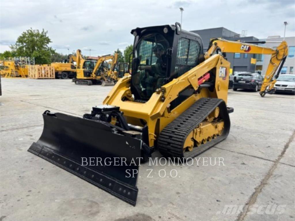 CAT 279D3 Гусеничні вантажники