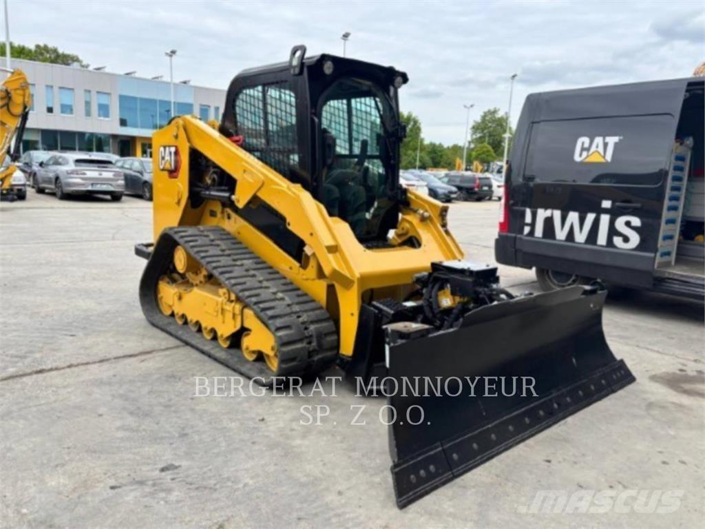CAT 279D3 Гусеничні вантажники