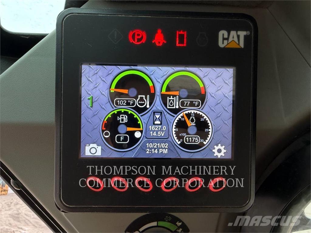 CAT 279D3 Гусеничні вантажники