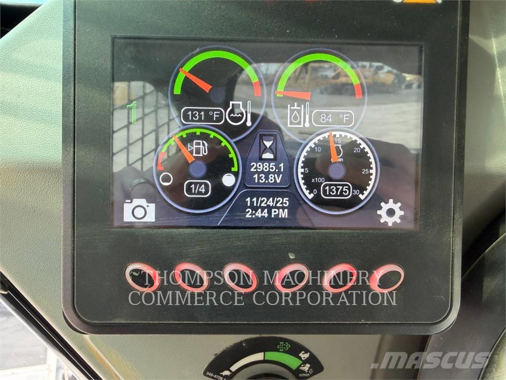 CAT 279D3 Гусеничні вантажники