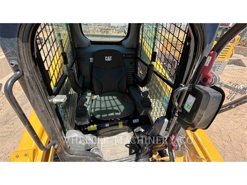 CAT 279D3 C3HF Гусеничні вантажники