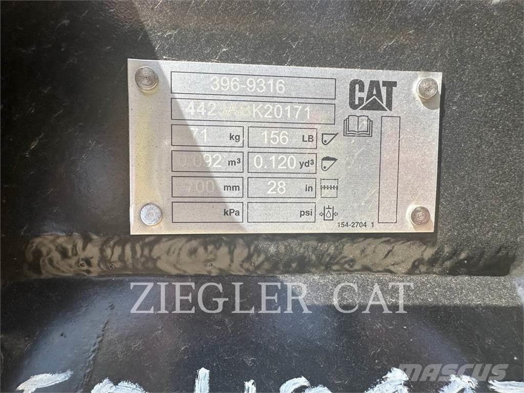 CAT 28 GP BUCKET Ковші