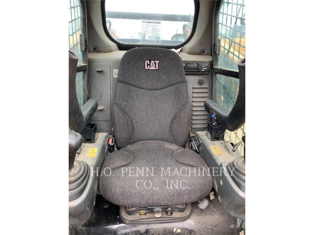 CAT 289D Гусеничні вантажники