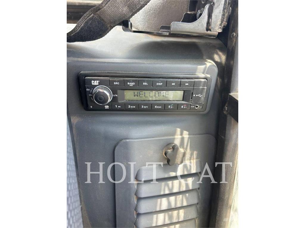 CAT 299D XHP Міні-навантажувачі