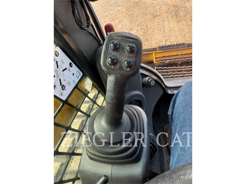 CAT 299D2 Гусеничні вантажники