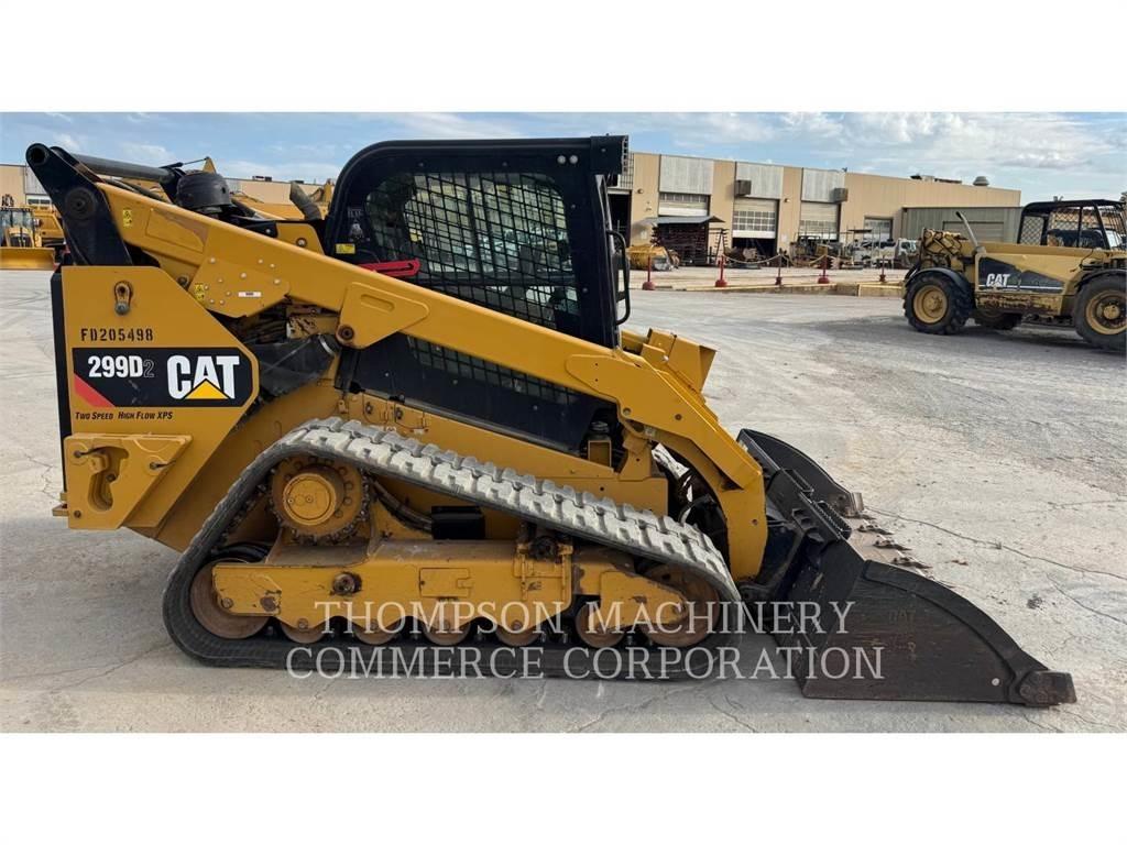 CAT 299D2 Гусеничні вантажники