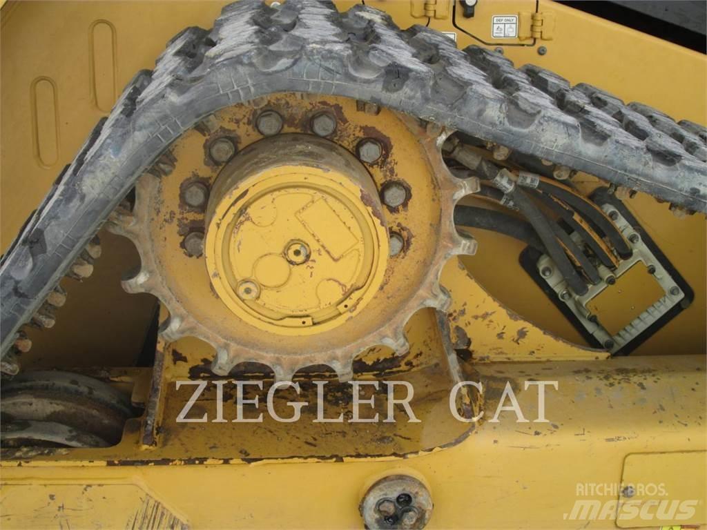 CAT 299D3 Гусеничні вантажники