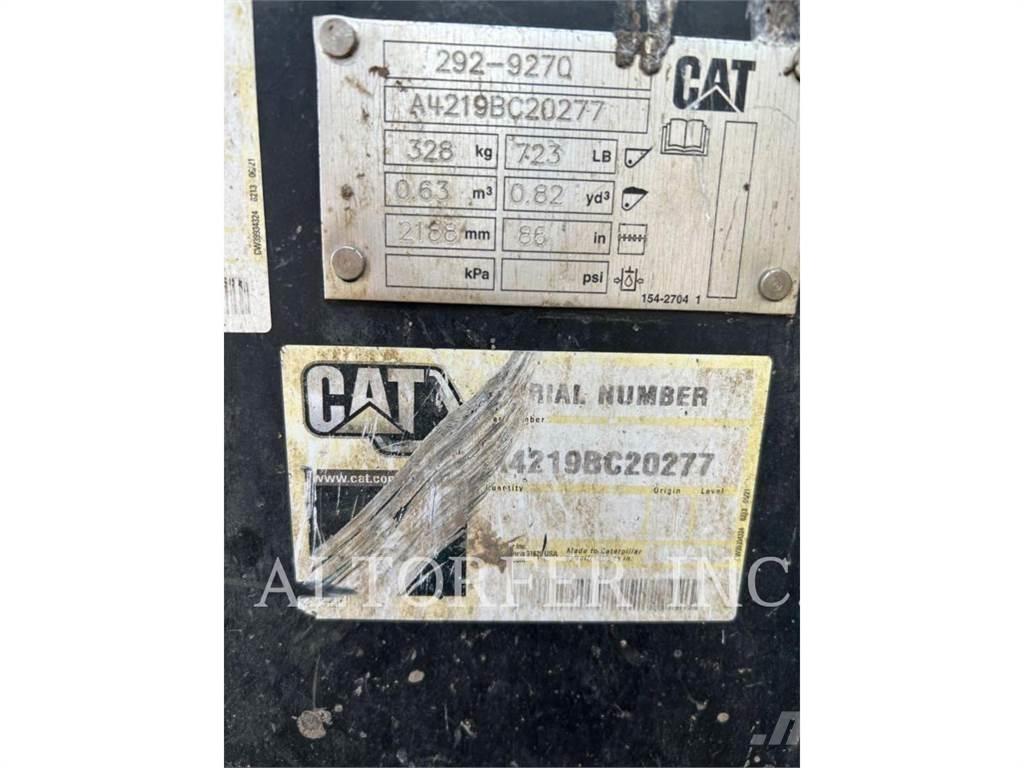 CAT 299D3 Міні-навантажувачі