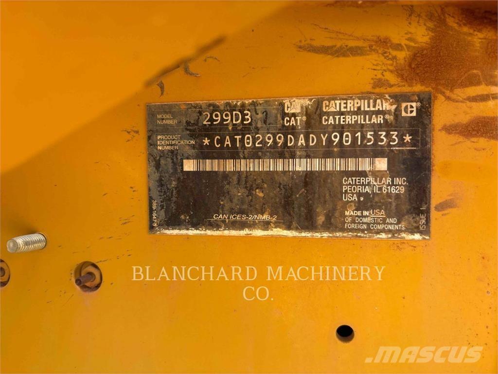 CAT 299D3 Гусеничні вантажники