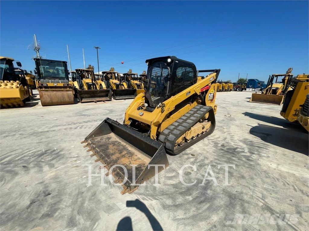 CAT 299D3 Гусеничні вантажники