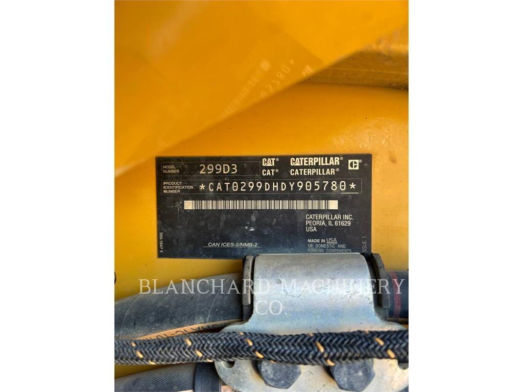 CAT 299D3 Гусеничні вантажники