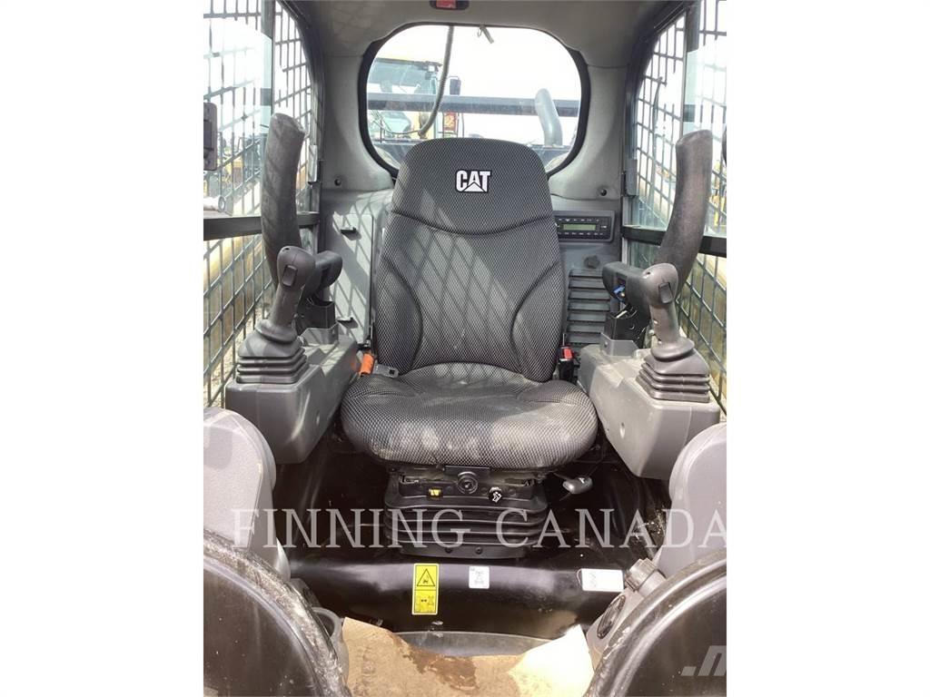 CAT 299D3 XE Гусеничні вантажники