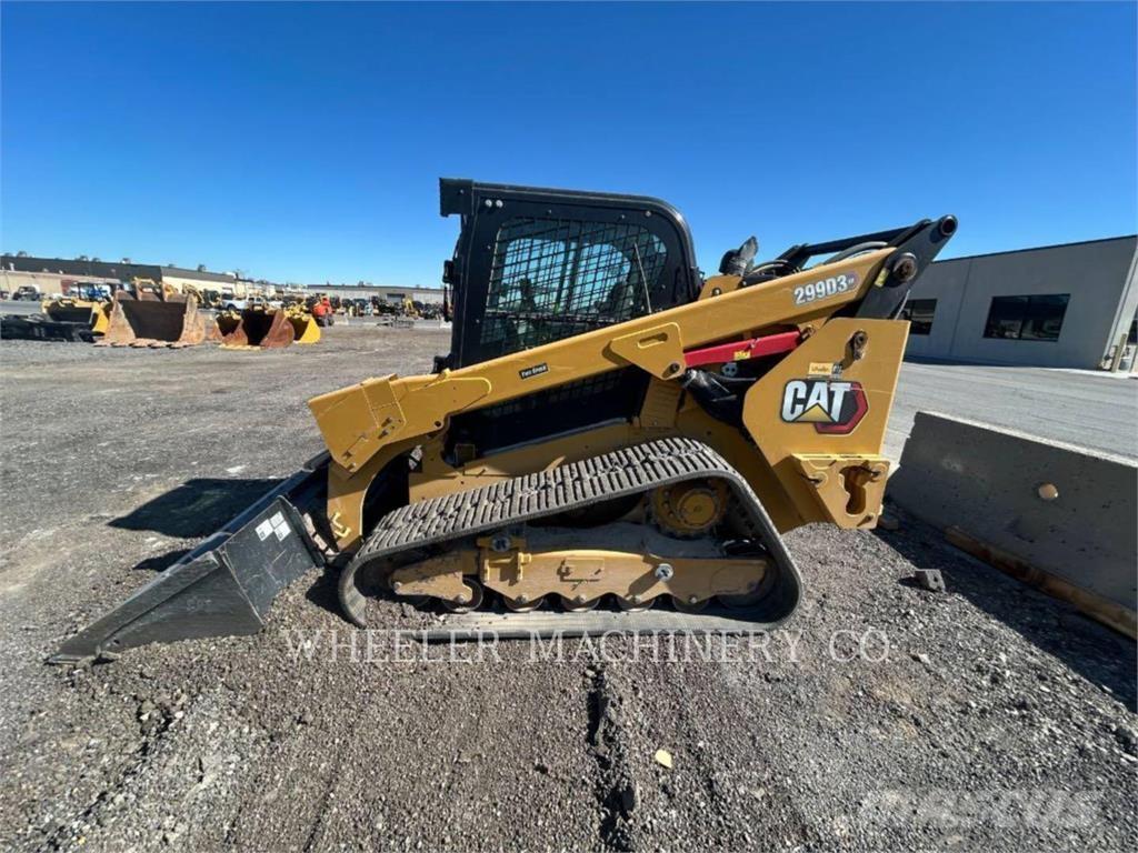 CAT 299D3 XE Гусеничні вантажники