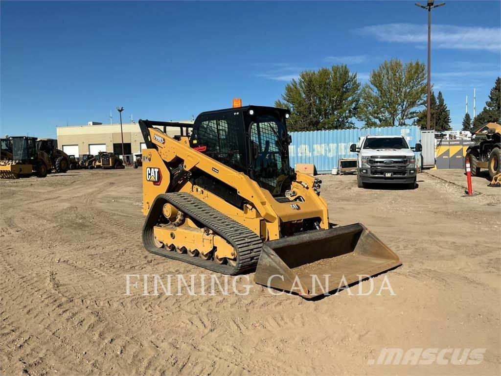 CAT 299D3 XE Гусеничні вантажники