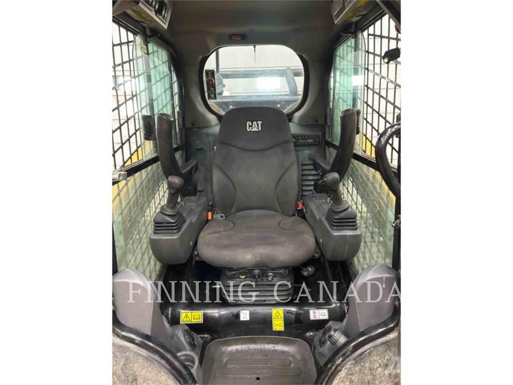 CAT 299D3 XE Гусеничні вантажники