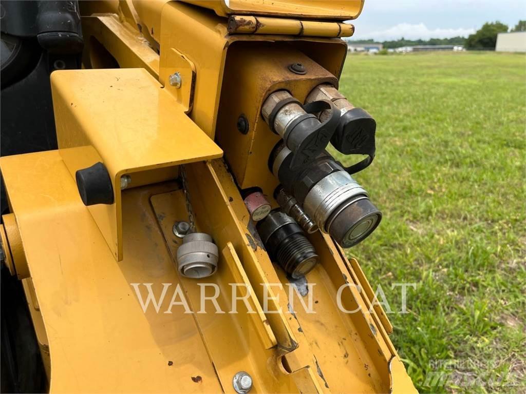 CAT 299D3 XEL2 Гусеничні вантажники