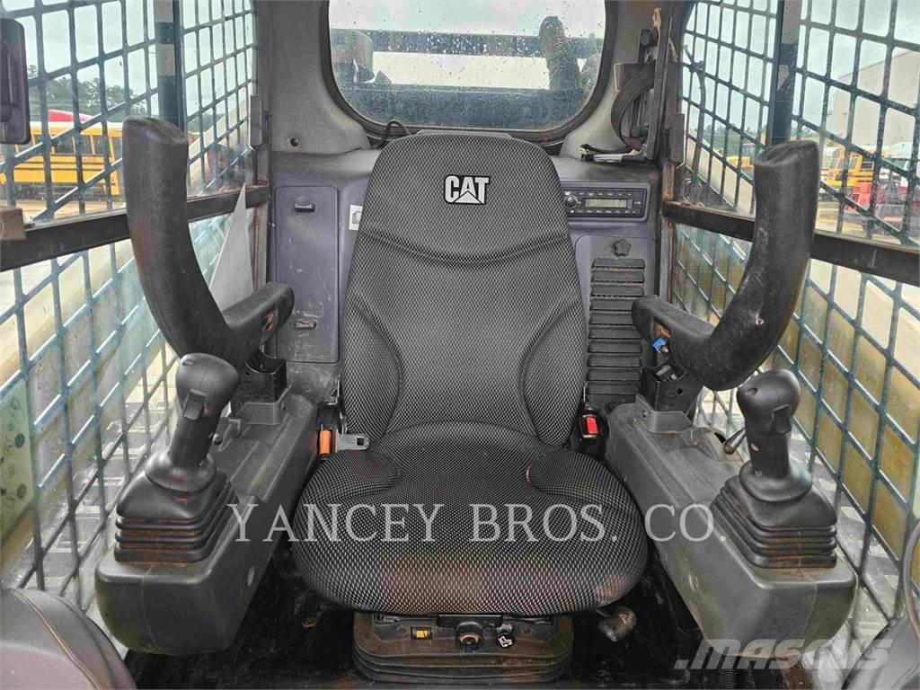 CAT 299D3 XELM Міні-навантажувачі